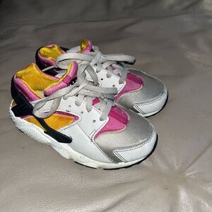 Toddler air huarache- University gold and pink